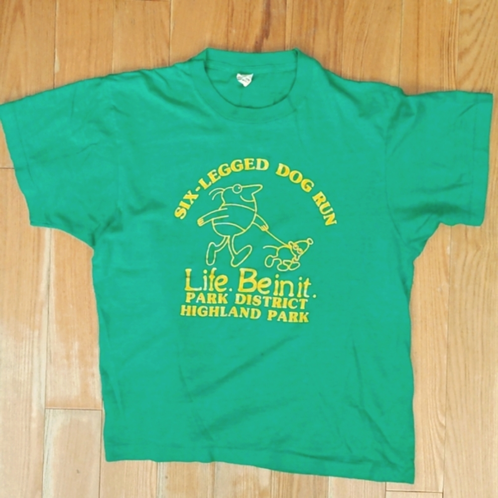 Vintage Graphic Tshirt Green Dog Logo Size Small 50/50